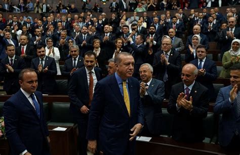 E­r­d­o­ğ­a­n­ ­b­a­k­a­n­l­a­r­ı­ ­v­e­ ­A­K­P­­l­i­ ­v­e­k­i­l­l­e­r­i­ ­t­o­p­l­a­n­t­ı­y­a­ ­ç­a­ğ­ı­r­d­ı­